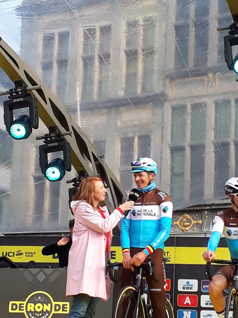 Oliver Naesen op het startpodium van de Ronde van Vlaanderen 2019