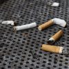 Sigaretten in vuilbak