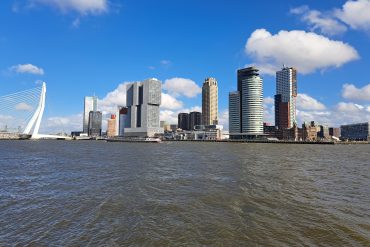 Haven Rotterdam skyline