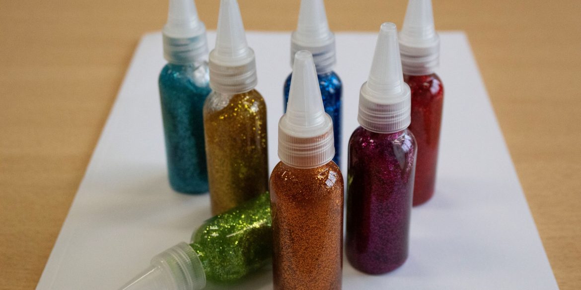 foto van glitter dat microplastics bevat