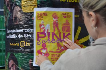 ophangen poster Pink Screens