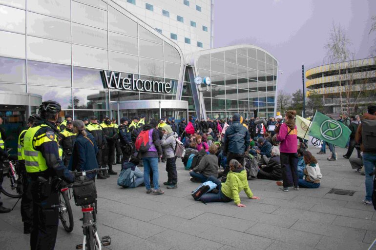 Op Eindhoven Airport was er hinder door een protest van Extinction Rebellion