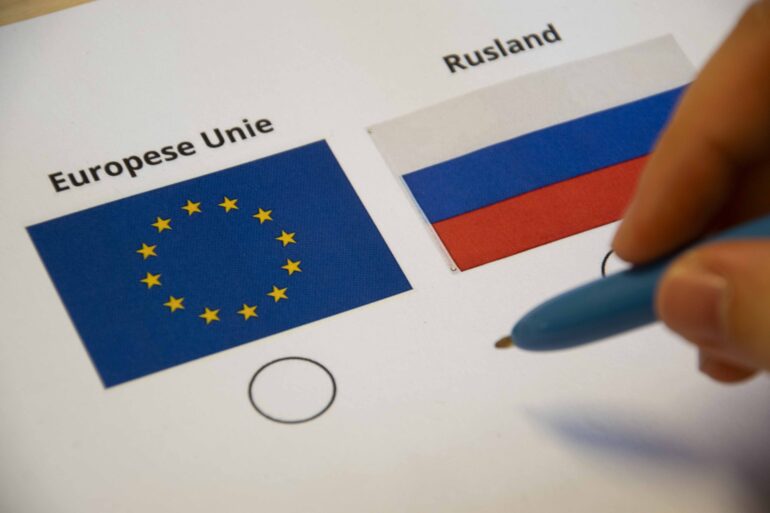 Volgens de oppositie is de verkiezing een keuze tussen Europa en Rusland