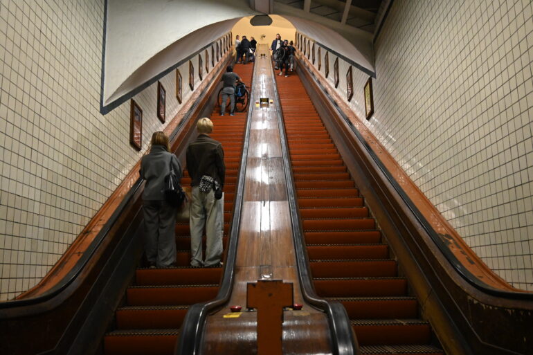 Roltrappen van de Sint-Annatunnel