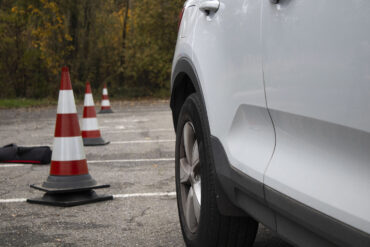 Het behalen van een rijbewijs is tegenwoordig duur.