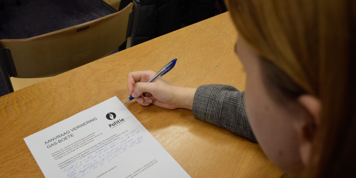 Vrouw met GAS-boete