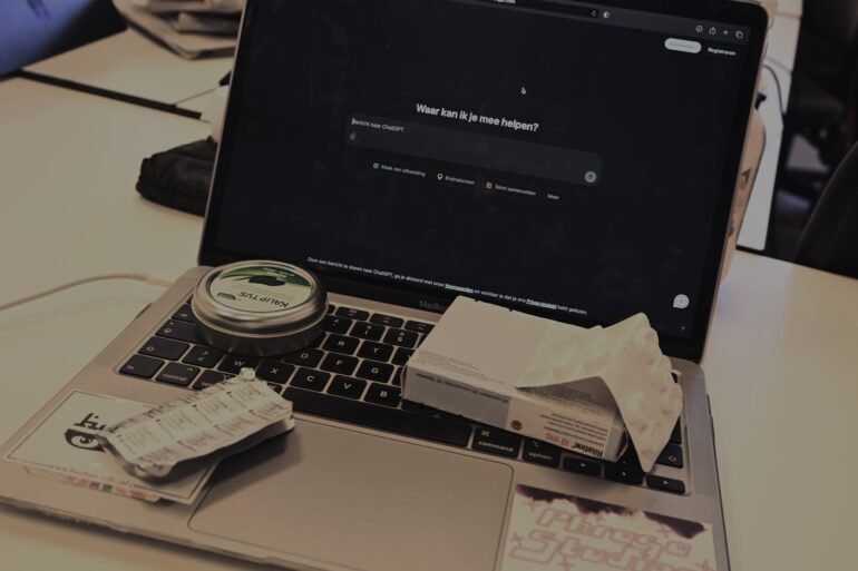 Medicatie en ChatGPT als hulp voor welk geneesmiddel je best kan gebruiken.