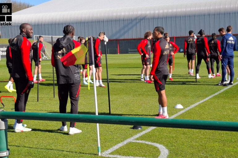Foto van een trainingssessie van de Rode Duivels in Tubeke