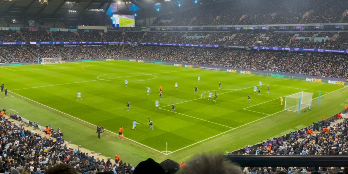 omslagfoto artikel Manchester City Arno Raets