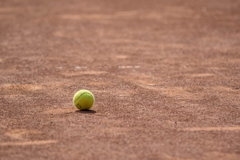 Foto van een tennisbal