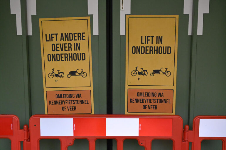 De Sint-Annatunnel was tijdelijk gesloten