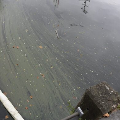 Verontreinigd water.