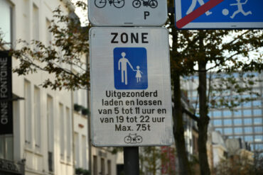 Voetgangerszonebord
