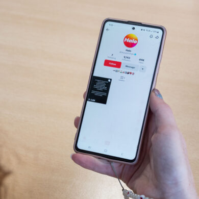 Halo TikTok account open op telefoon