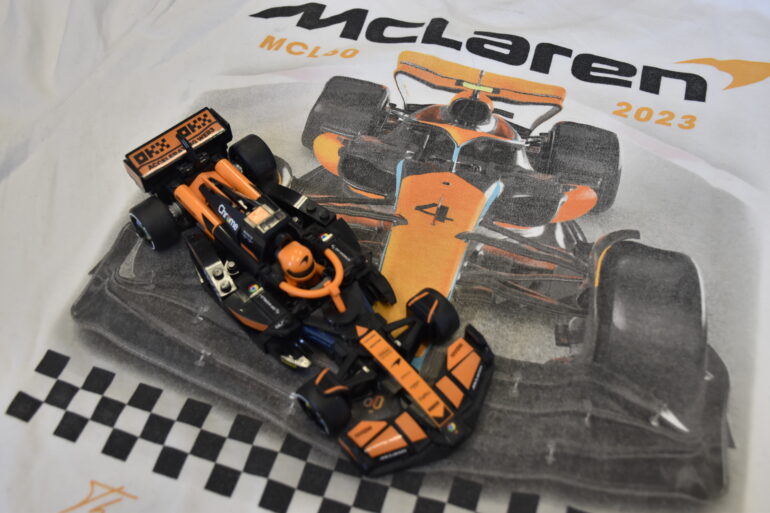 McLaren F1 LEGO & McLaren F1 T-Shirt