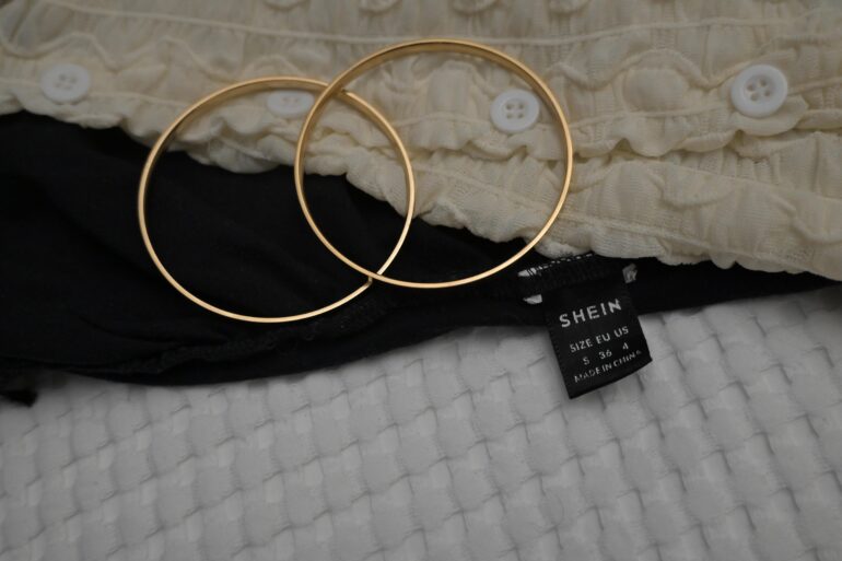 SHEIN kleren en juwelen