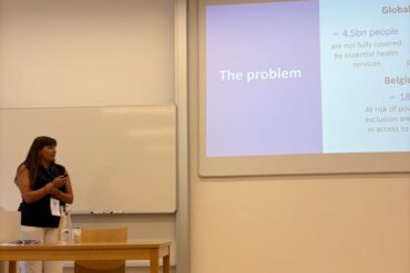 Emilie Op de Beeck tijdens presentatie