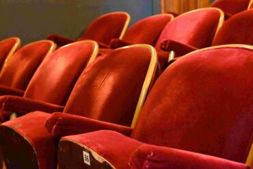 klapstoelen cinema, buurtcinema