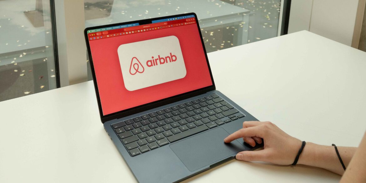 Airbnb logo nieuwe regels