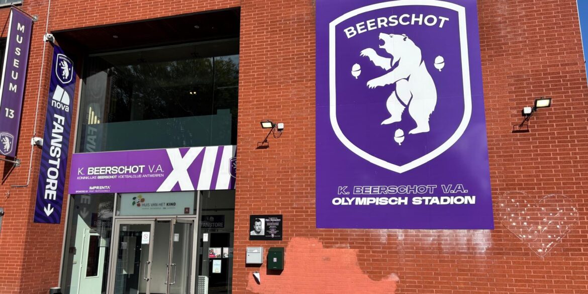 Ingang van het stadion van Beerschot