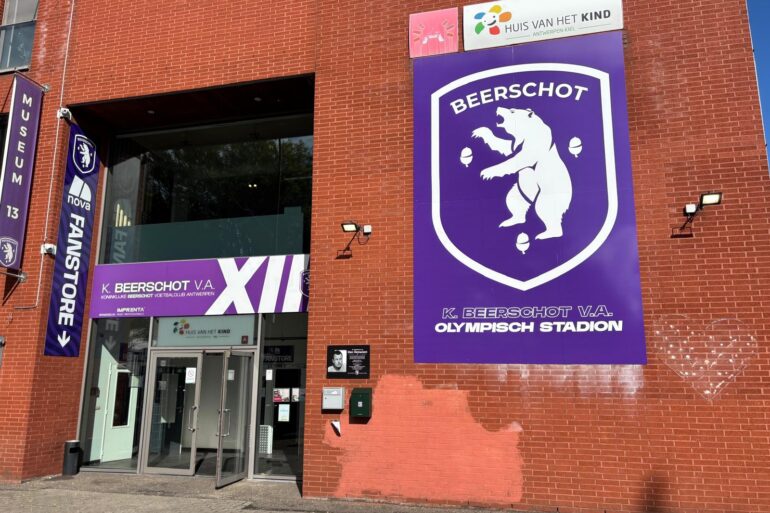 Ingang van het stadion van Beerschot